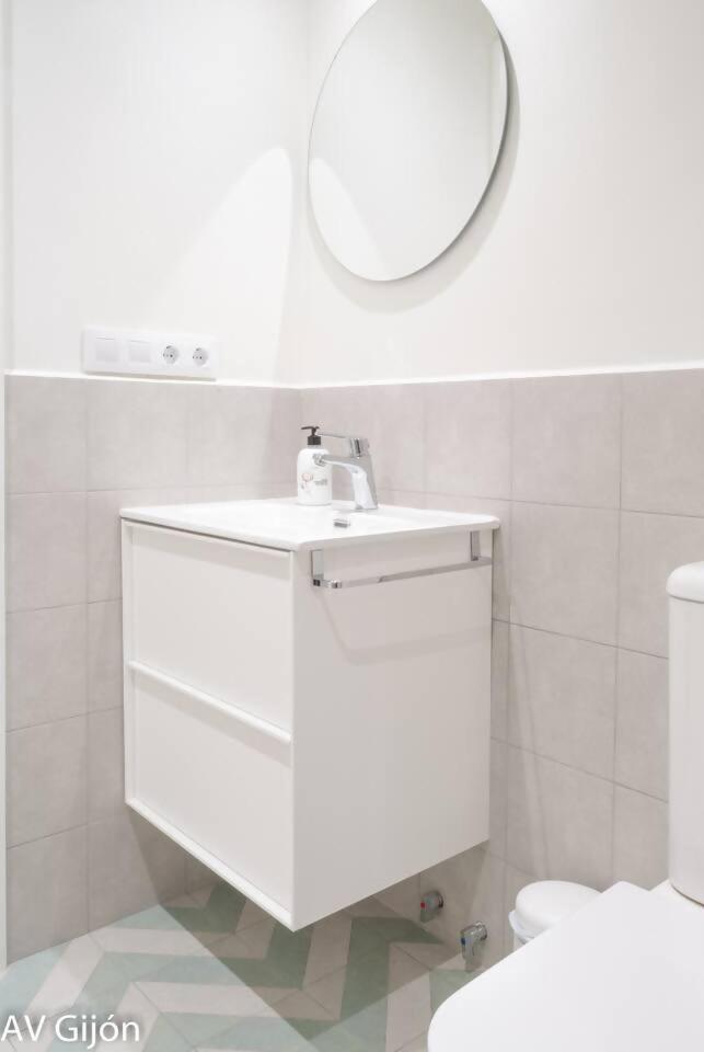 Apartamento La Playa 17 Gijón Exterior foto